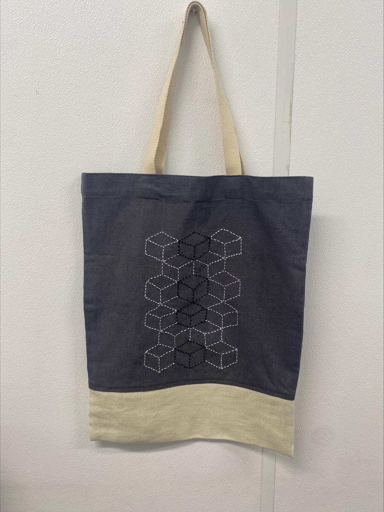 Cubed- Grey Tote