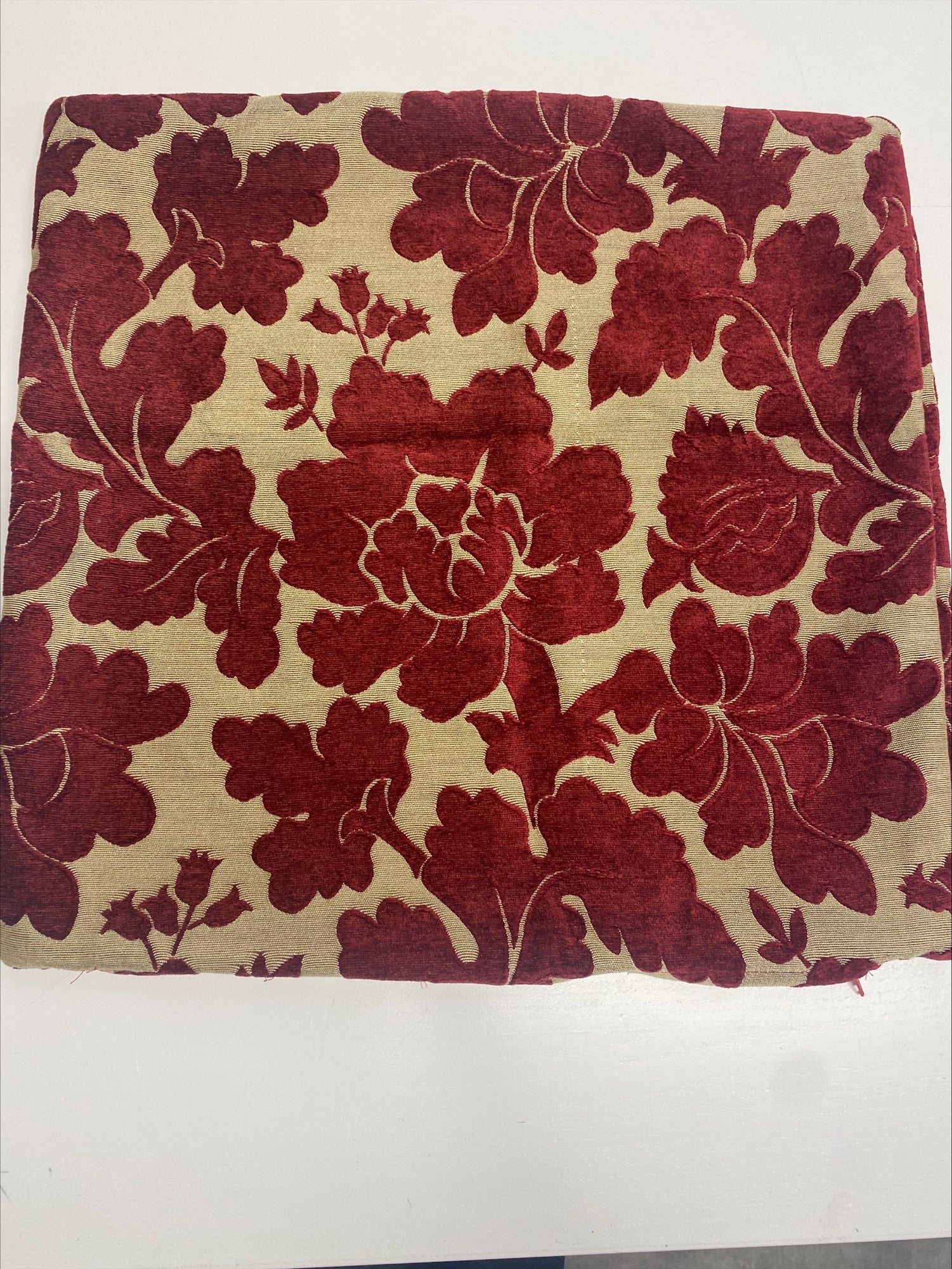 Rose Pattern Cushion