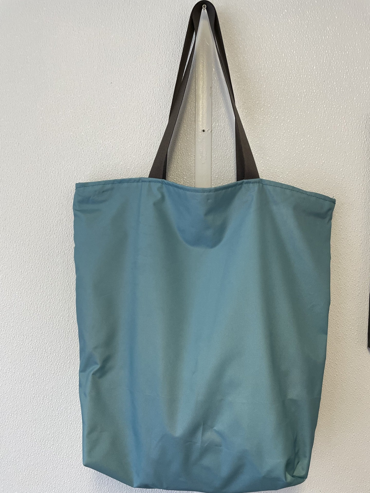 Aqua Tote